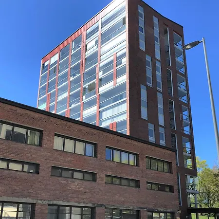 Kotimaailma - Kaunis 10 Kerroksen Parvekkeellinen Yksioe - Peltokatu Lejlighed *