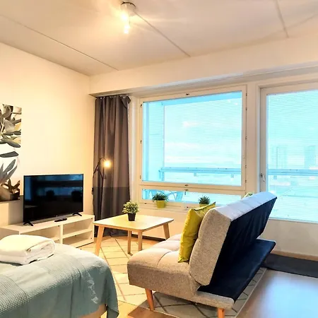 Kotimaailma - Kaunis 10 Kerroksen Parvekkeellinen Yksioe - Peltokatu Lejlighed