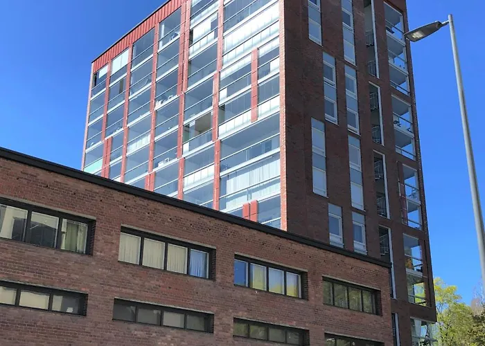 Kotimaailma - Kaunis 10 Kerroksen Parvekkeellinen Yksioe - Peltokatu 아파트 *