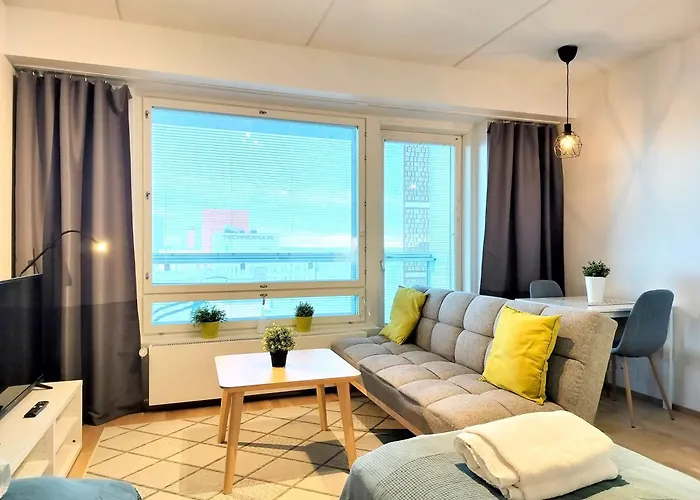 Kotimaailma - Kaunis 10 Kerroksen Parvekkeellinen Yksioe - Peltokatu * 탐페레